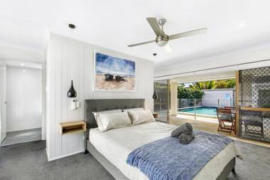 Homely Getaways in Broadbeach Waters