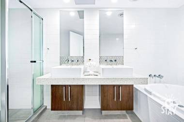 Wings Penthouses - QStay