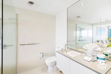 Circle on Cavill - QStay