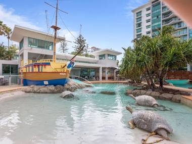 Crown Tower Spacious 1 Bedroom Apartment