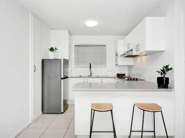 Single Fin at Greenmount Beach Lodge Unit 7