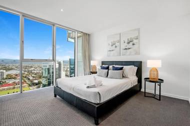 H'Residences - 2 & 3 Bedroom Ocean View in the heart of Surfers Paradise!