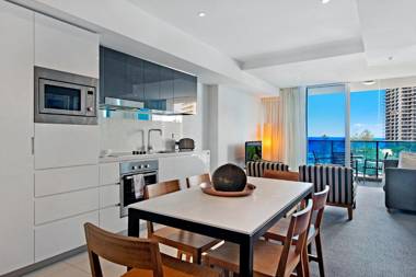 H'Residences - 2 & 3 Bedroom Ocean View in the heart of Surfers Paradise!