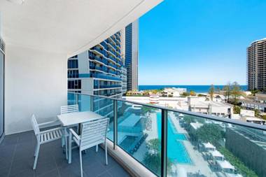 H'Residences - 2 & 3 Bedroom Ocean View in the heart of Surfers Paradise!