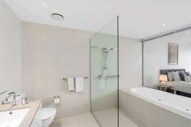 Circle on Cavill - Coastal Letting