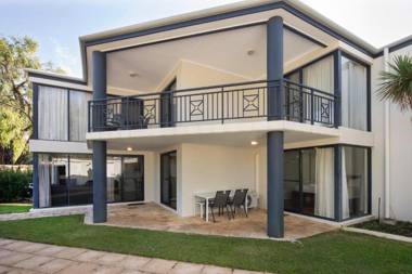 Sandbar Cape View Resort