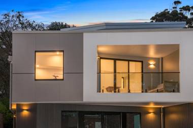 Central Heights - Main Street Views