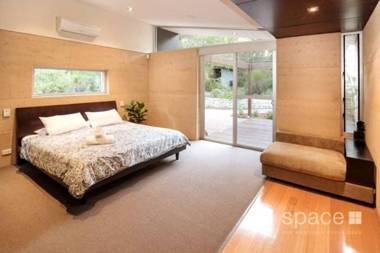 Selador - 2BR Private Bushland Retreat close to the Beach and Wineries