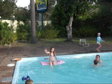 Corlette Palms Motor Inn