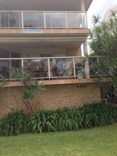 Anne's Waterfront Haven B&B