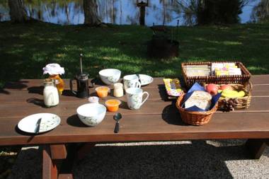 Salamander Bay Bed and Breakfast