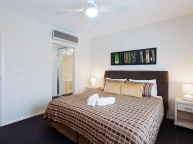 278 Pacific Blue 265 Sandy Point Road Dual key first floor Unit with Wifi and linen supplied