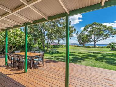 Corlette Point Road 18 Sandy Shores