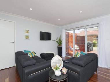 Sandy Point Road 98 Eden by the Bay