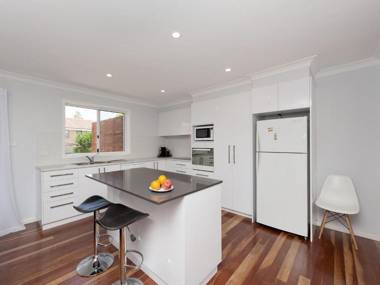 Sandy Point Road 98 Eden by the Bay