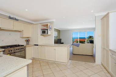 Stunning Home in Salamander Bay!