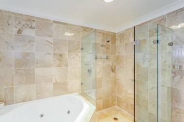 Hear the waves at Anna Bay!