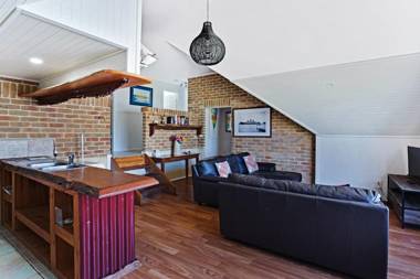 'Salt Wood' Cabin style retreat