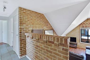 'Salt Wood' Cabin style retreat