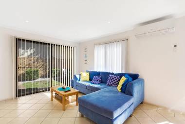 Townhouse in the heart of Port Stephens