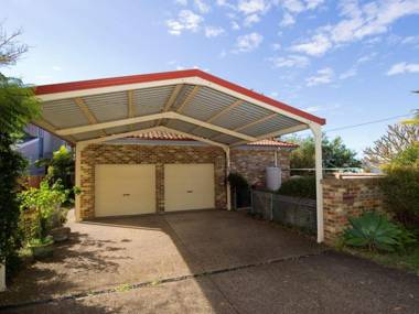 Cook St 4 - Salamander Bay