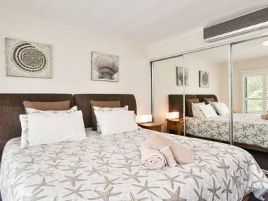 516 Pacific Blue 265 Sandy Point Road with private plunge pool air conditioning and WIFI