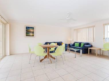 Ocean View Anna Bay' 23 Ocean Avenue