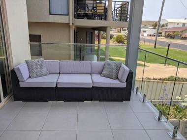 Sunset on Birubi' - pet friendly air con water views WIFI and outdoor spa