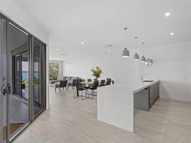 Danalene Parade 46B Maggie's Place