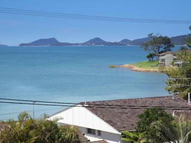 Soldiers Point Road 50