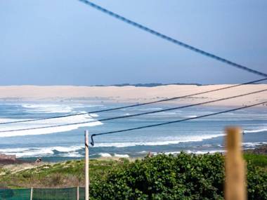 'Walk on Birubi' 1/40 Ocean Ave - Pet Friendly WIFI Boat Parking & Water Views