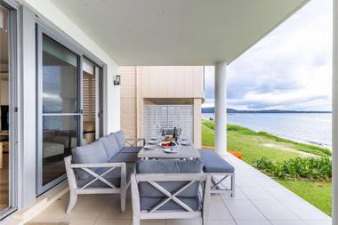 Seaview Splendour 2 163 Soldiers Point Road