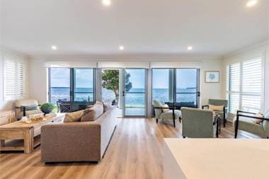 Seaview Splendour 2 163 Soldiers Point Road
