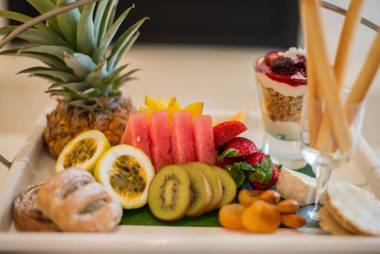 Victoria's At Ewingsdale