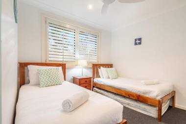 Rayner's Secret - Lennox Head