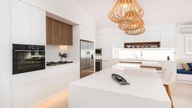 Coco de Mer Beach Villa