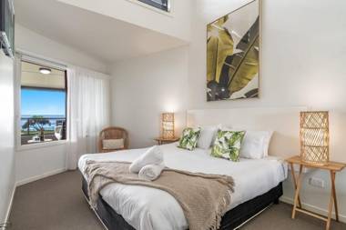 Sea Spray - Lennox Head