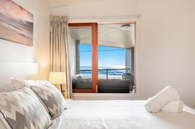 Sea Breeze - Lennox Head