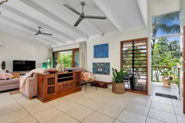 Vista Hillview Family Villa