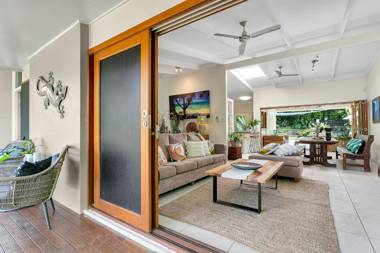 Vista Hillview Family Villa