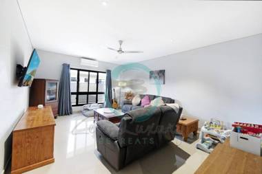 Zenhouse 5BR Family-Pet Retreat Bar & Private Pool (Johnston)