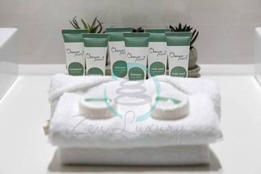 Zenhouse 5BR Family-Pet Retreat Bar & Private Pool (Johnston)