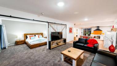 Ulverstone River Edge HolidayApartments