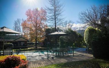 The Birch House - Silver Birches Luxury Accommodation Bright