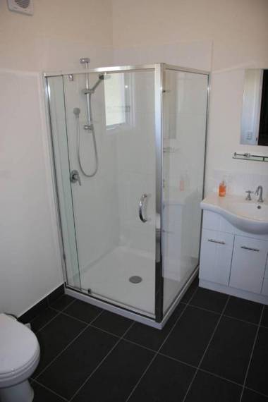 Maple House - The ideal retreat for family and friends.