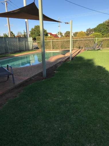 The Kidman Wayside Inn