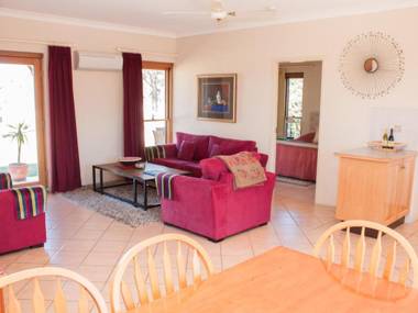 Berenbell Vineyard Retreat