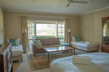 Corunna Station Country House