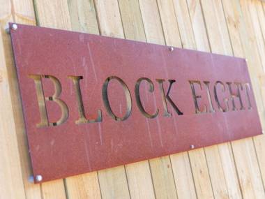 Block Eight Entire Estate All 5 1br Luxury Retreats