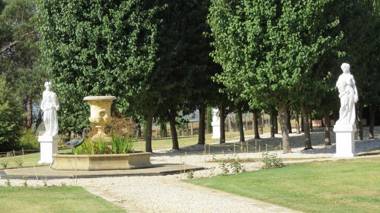 The Gatehouse at Villa Raedward